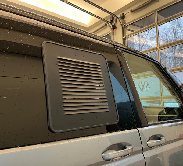 Lüftungsgitter Schiebefenster VW T7 Fahrerseite links